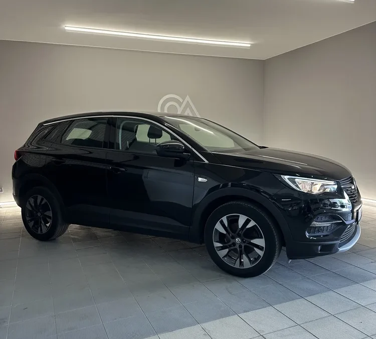 Vauxhall Grandland X SRI Premium